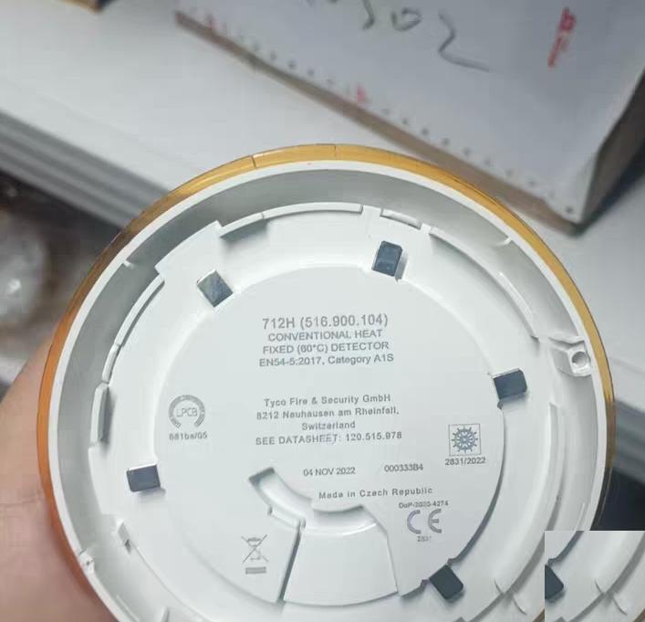 99 Tyco 712H 516 900 104 60℃ EN54-5 2017 A1S Tyco 712H 516 900 104 60℃ EN54-5 2017 A1S PLC 1 1615679 IP 80 10 99 831 352 831 352 831 352 72 1 99 99 831 352 831 352 831 352