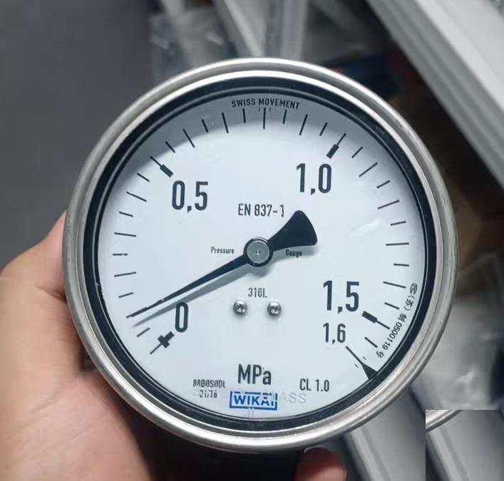 99 WIKA 233 50 100 0-1 6MPa M20 1 5 EN837 WIKA 233 50 100 0-1 6MPa M20 1 5 EN837 100mm