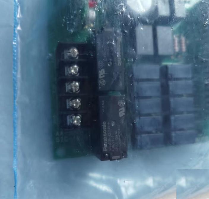 AA-203Z SIC-AT1 1 AA-302A SIC111B 1 AA-301A SIC107B 1