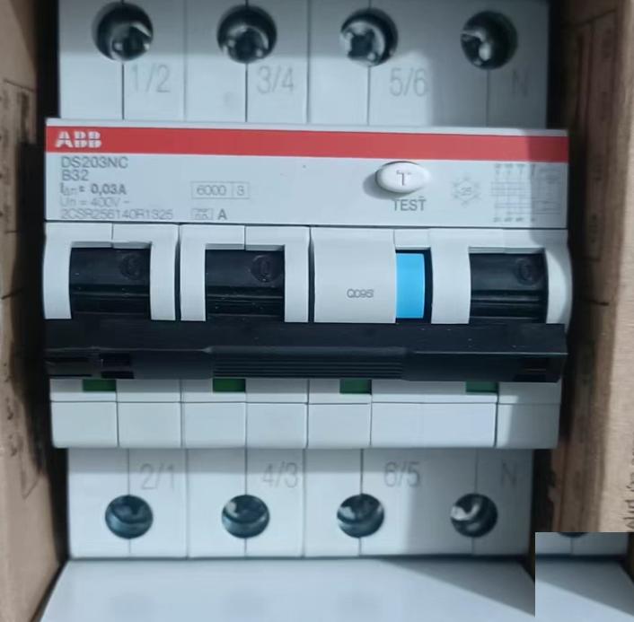 ABB DS203NC B32 A30 530 3 G8-3