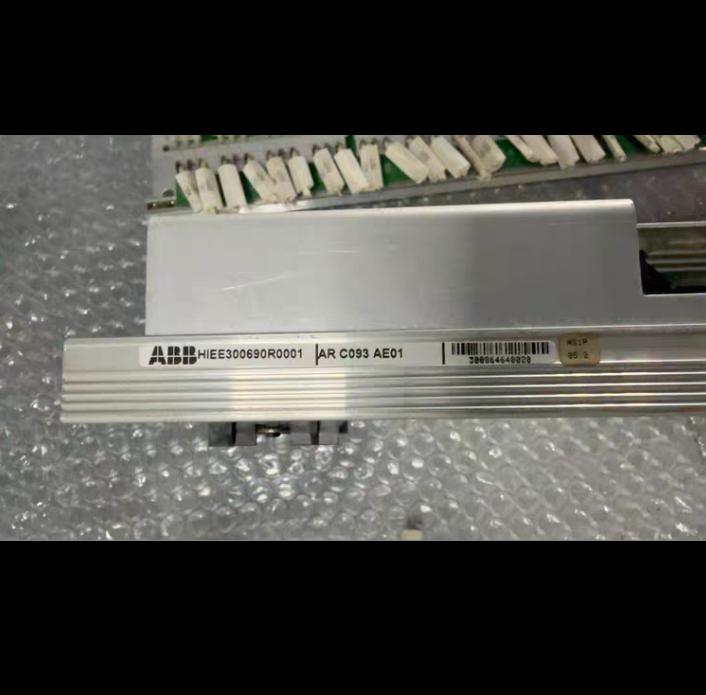 ABB HIEE300690R0001 AR C093 AE01 4 HIEE300910R0001 UFC092 BE01 4 HIEE300661R0001 UPC090 AE01 2