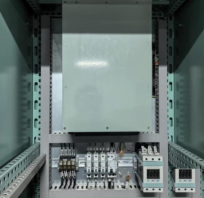 ABB UPS1920-2A B DC24V 176-264VAC 70A