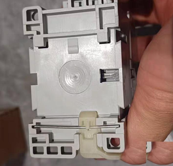 AB 100-C09K10 DC24V 220 9 G7-1