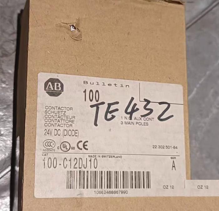 AB 100-C12DJ10 Dc24V 450 N1-3