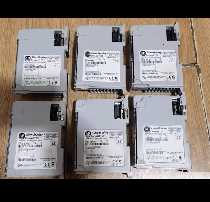AB 1769-OF4CI 4 0-60 C 5VDC 24VDC 45