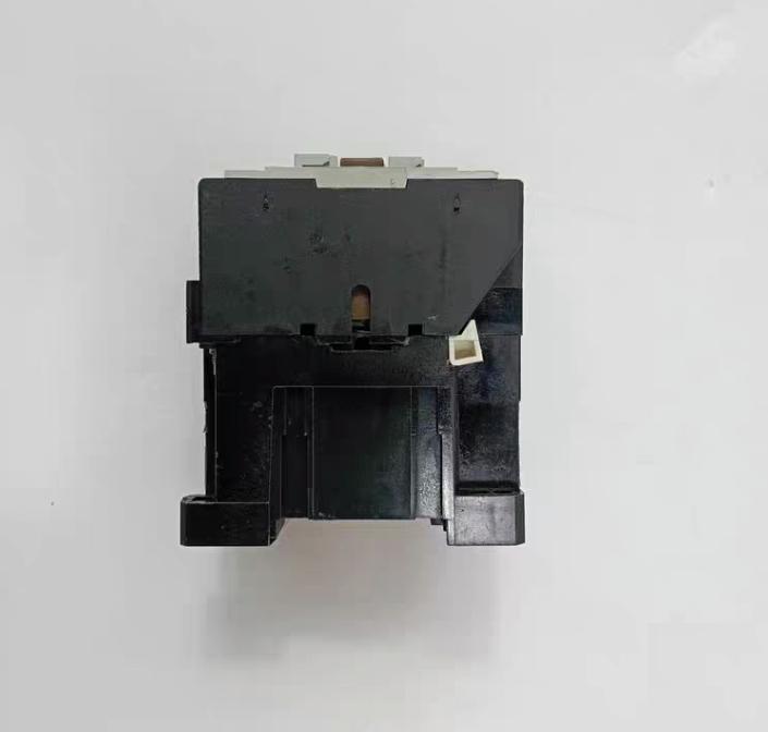 AB 700-F400A1