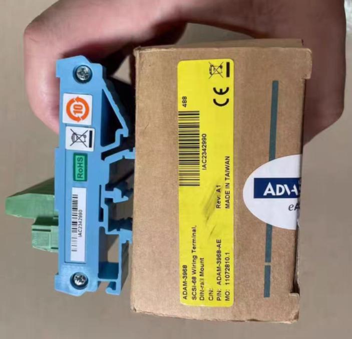 ADAM-3968 SCSI 68P DIN