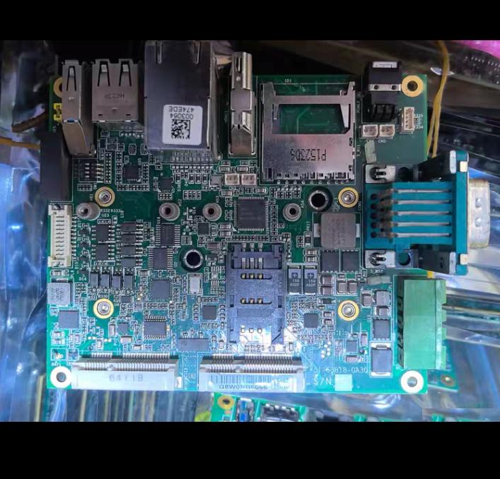 ADLINK 51-63818-0A30 MINI PCIe HDMI SD USB 195