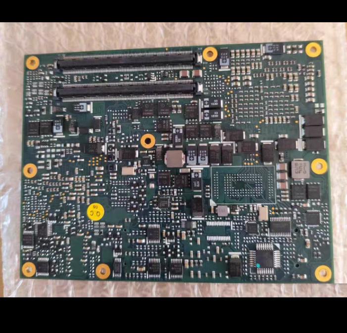 ADLINK ADLINK Express-CB-i7-620LE51-72116-5B30 ADLINK
