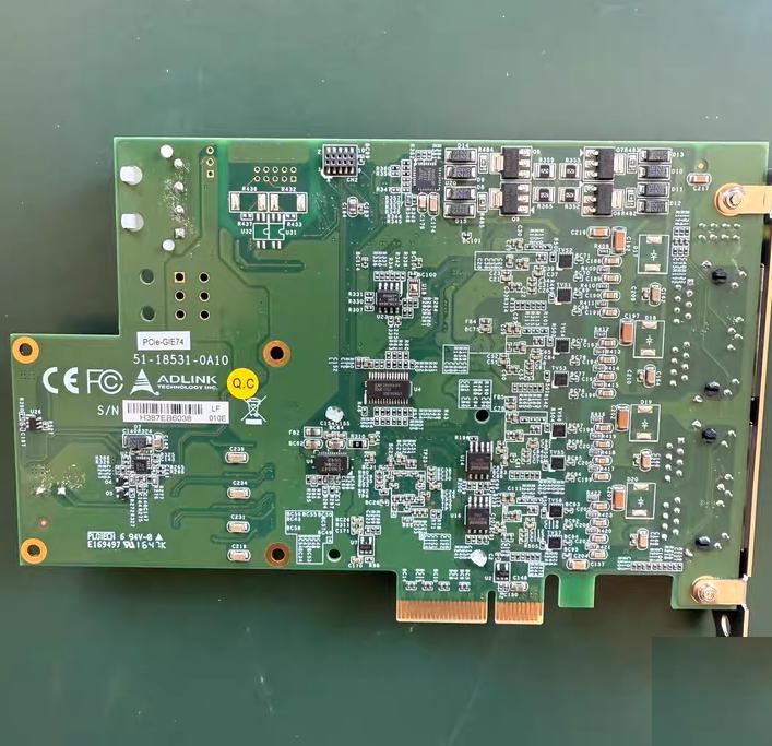 ADLINK PCIe-GIE74 4 200