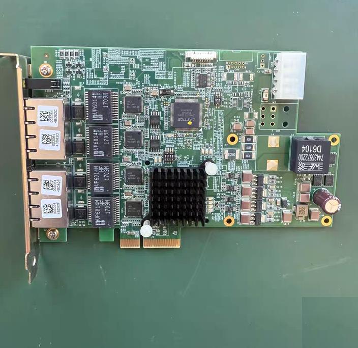 ADLINK PCIe-GIE74 4 200