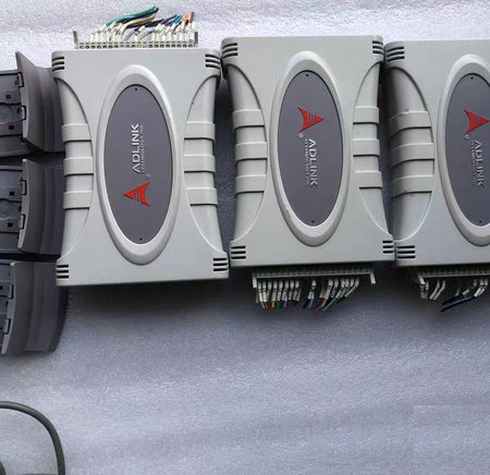 ADLINK USB-7230 300
