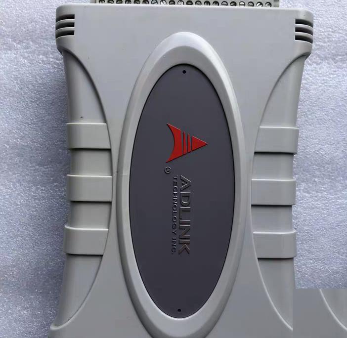 ADLINK USB-7230 300