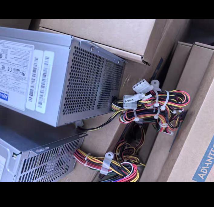 ADVANTECH FSP250-70PFU 700W