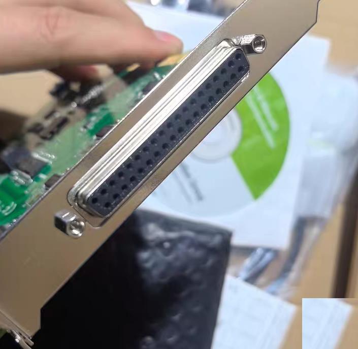 ADVANTECH PCI-1610C 4 RS-232 PCI PCI 4 RS-232 D 05-C4