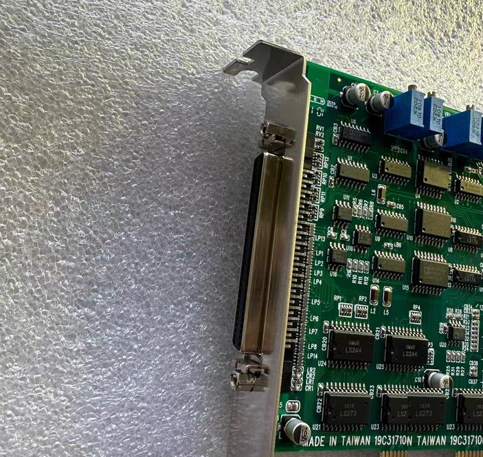 ADVANTECH PCI-1710 PCI PCI-1710 REV C1 10
