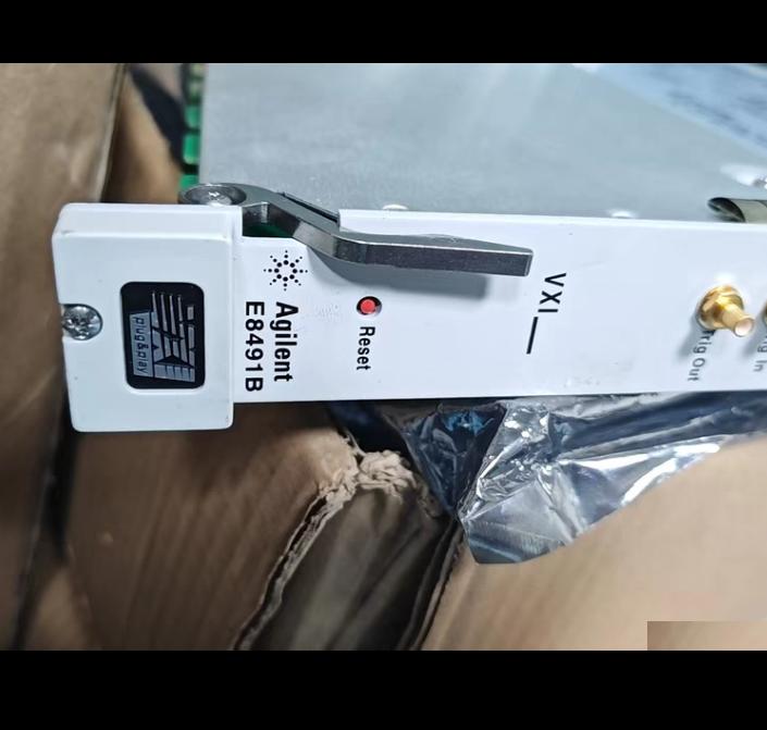 AGILENT E8491B VXI Keysight E8491B IEEE-1394 PC Link to VXI C IEEE-1394 FireWire PC VXI C PC-to-VXI PC