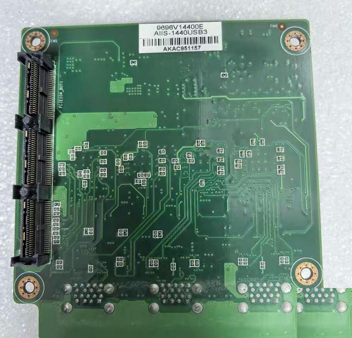 AIIS-3400USB 4 USB3 0