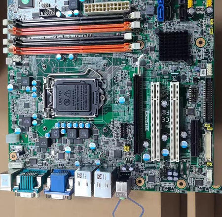 AIMB-582 LGA1155 Q77 C216 6 COM USB3 0 Intel i7 i5 i3 32G