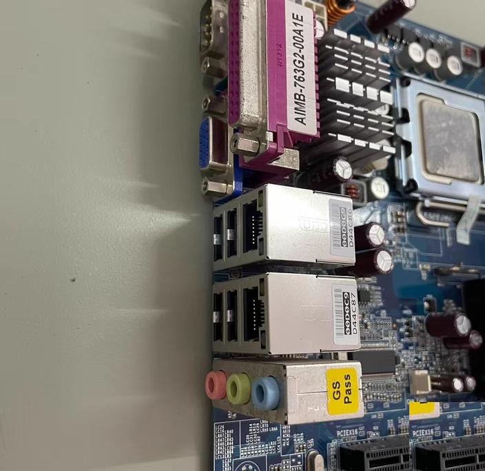 AIMB 763G2 00A1E CPU