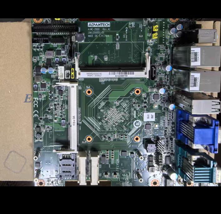 AIMC-2000J MiniPCIe MSATA VGA USB