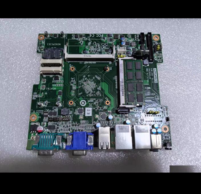 AIMC-2000 J MiniPCIe MSATA VGA USB LAN