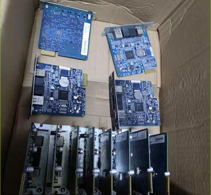 APC AP9631CH  UPS                    Schneider Electric