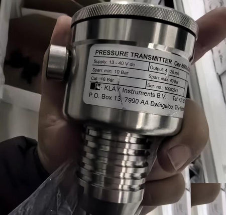 API UPT-67-R-0B40-F25-N-M24-1-D 4-20mA CE