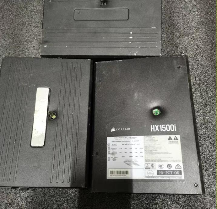 AX1600i   HX1500i