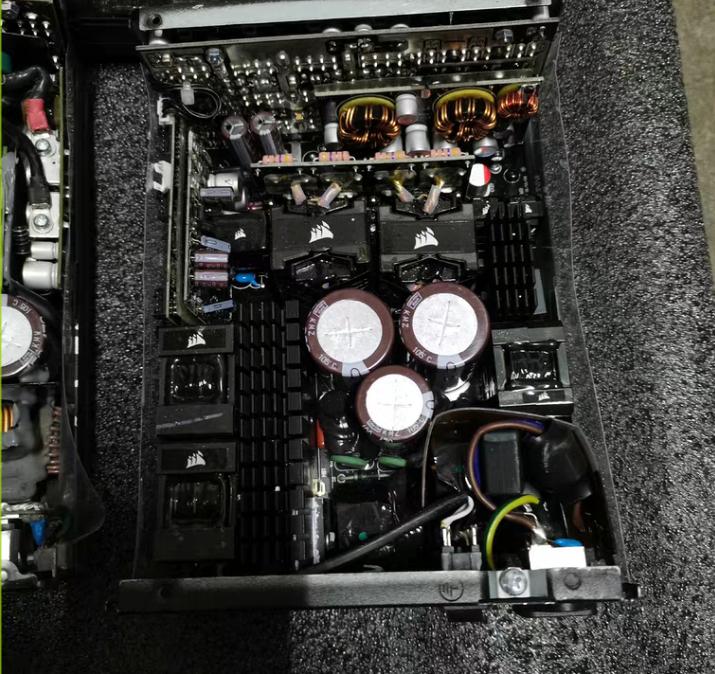 AX1600i   HX1500i