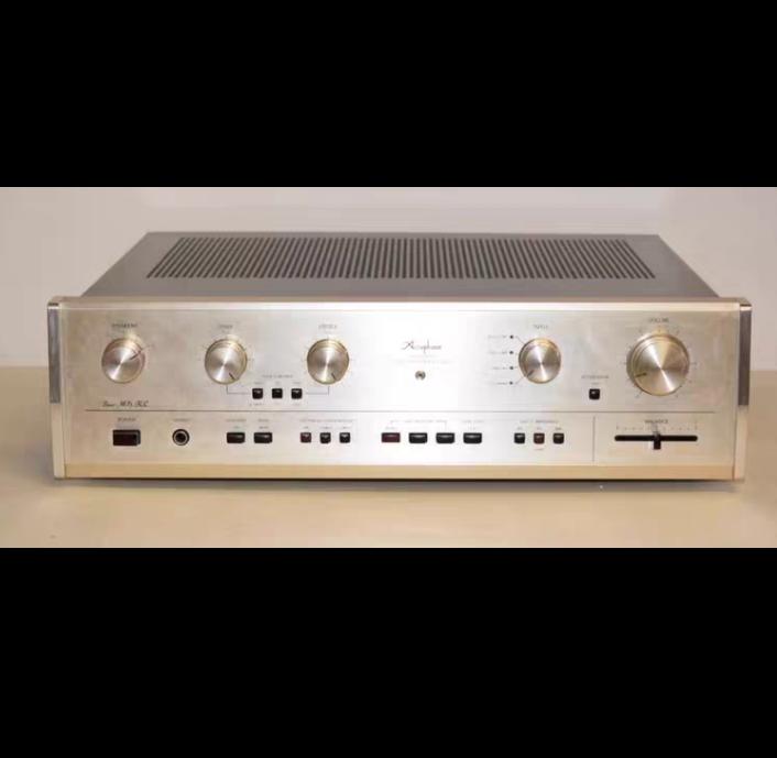 Accuphase E-203