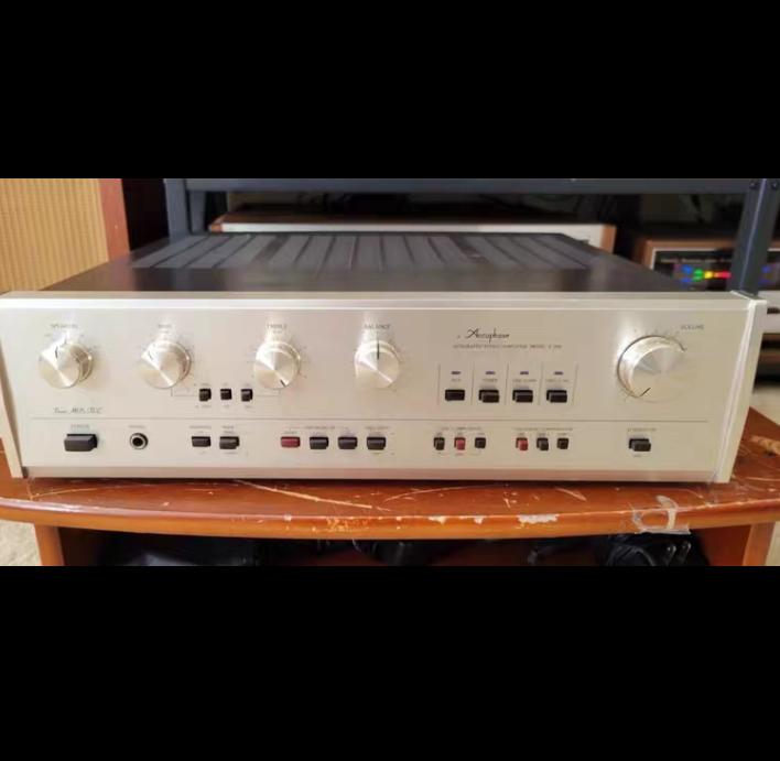 Accupphase E-204