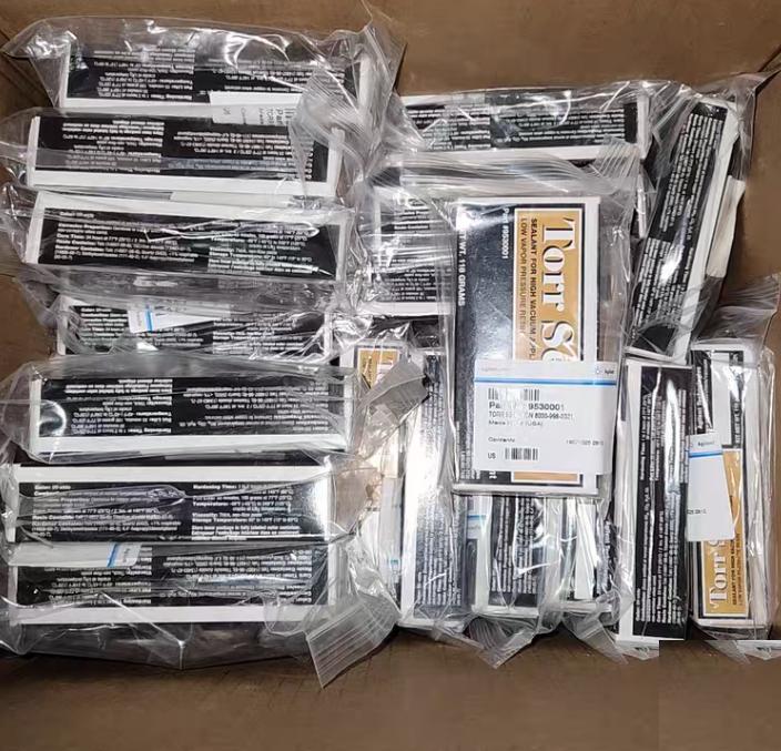 Agilent Torr Seal 9530001 AB USED BY SEP 2027 2027 9 950 950 1 13 0 98 824 4 8 Torr Seal® epoxy is resin seals vacuum leaks Torr Seal can be used at pressures of 10-9torr Torr Seal can bond to a variety of materials including glass metal and ceramics