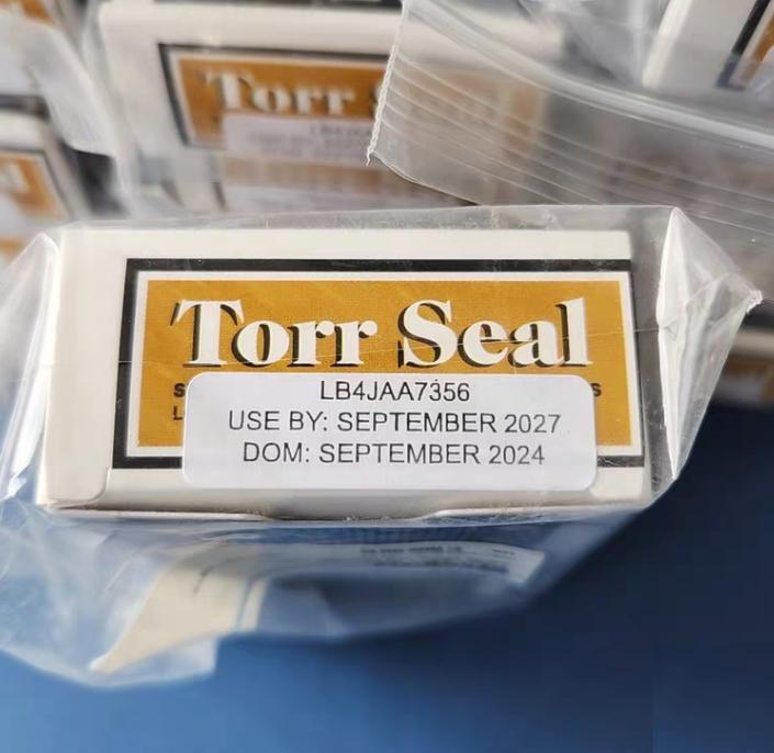 Agilent Torr Seal 9530001 AB USED BY SEP 2027 2027 9 950 950 1 13 0 98 824 4 8 Torr Seal® epoxy is resin seals vacuum leaks Torr Seal can be used at pressures of 10-9torr Torr Seal can bond to a variety of materials including glass metal and ceramics