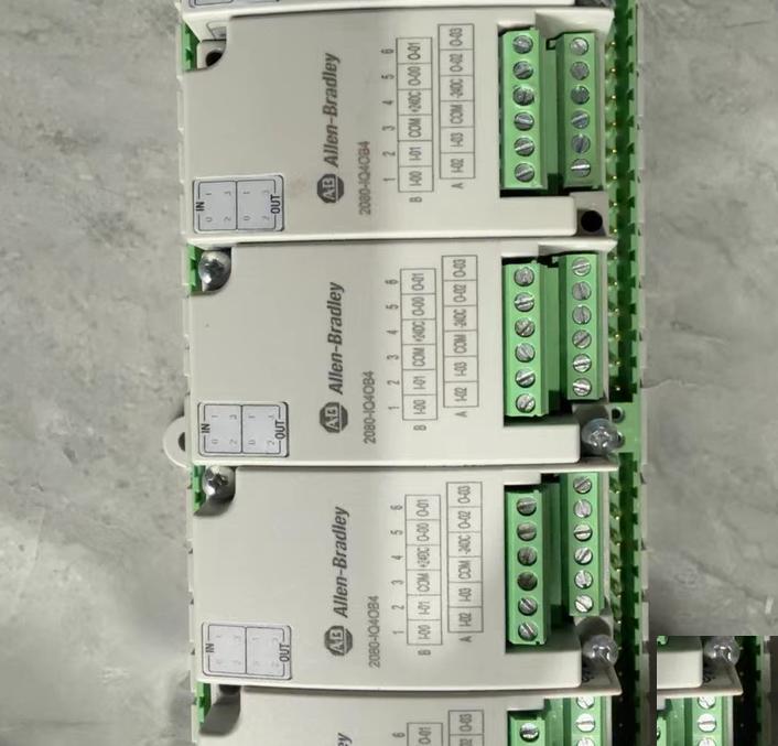 Allen-Bradley 2080-IQ4OB4 Micro850 PLC