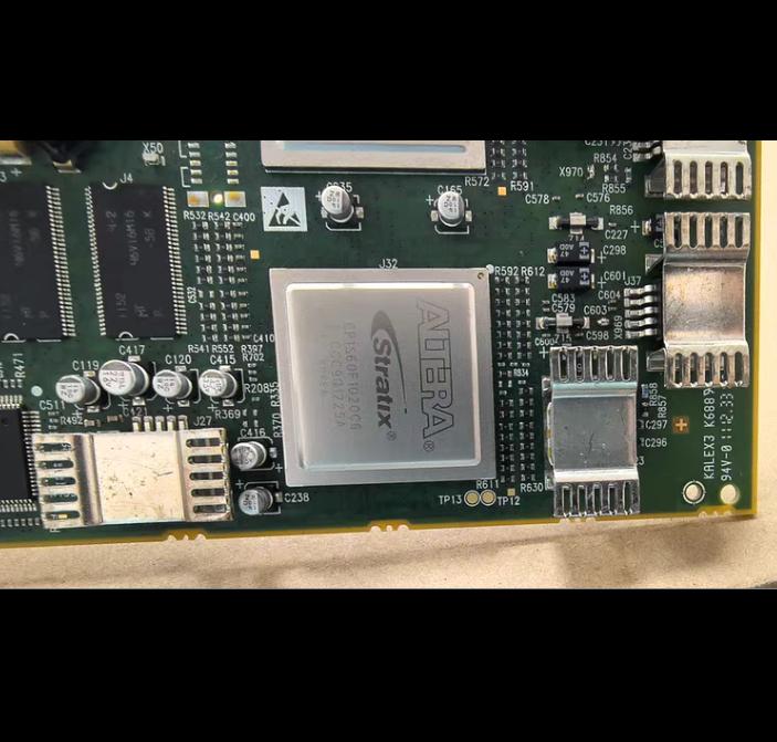 Altera Stratix EP1S25F1020C6