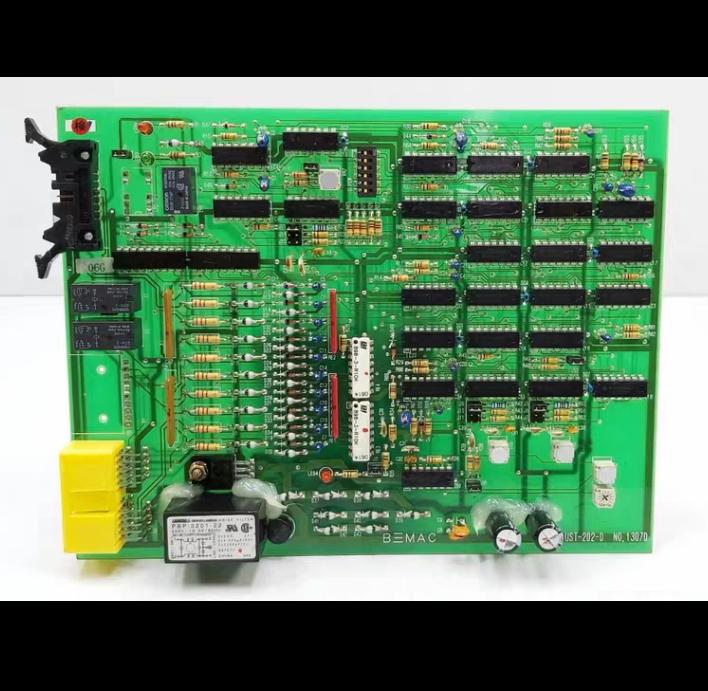 BEMAC UST-202-D 06G Interface PCB PLC Circuit Board Card