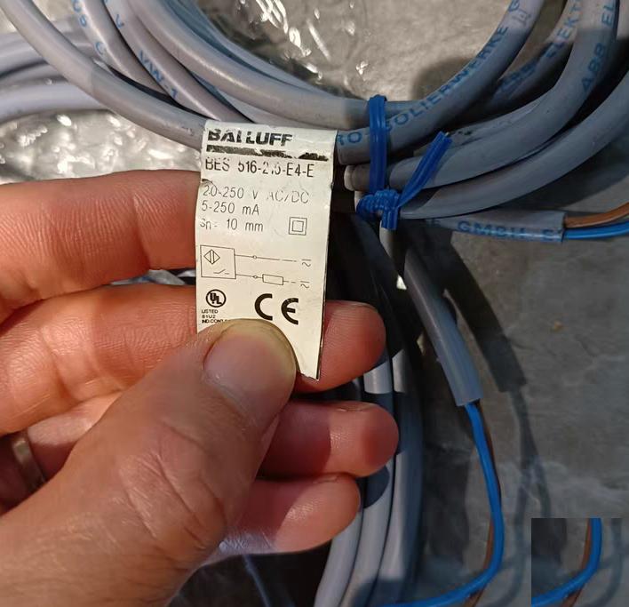 BES 516-215-E4-E-05 M30 2 1 BES 516-216-E4-E-03 1 BES 516-215-E4-E 2 4 500