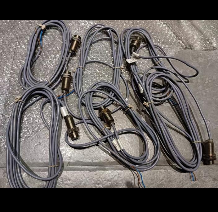 BES M18MK-GSC70B-BV00 6 600