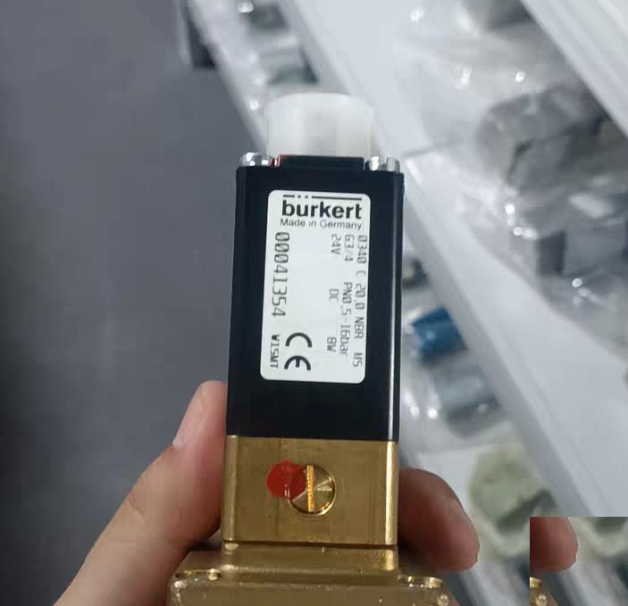 BURKERT 0340 C 20 0 PN0 5-16bar 24V DC 8W