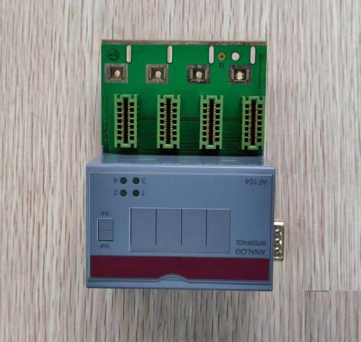 B R 7AF104 7