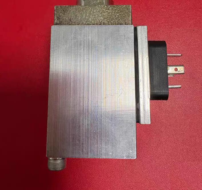 Barksdale X1T-4000-25-GE262 0409-123 30-250bar