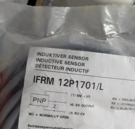 Baumer IFRM 12P1701 L PNP 10-30VDC 4 00mm