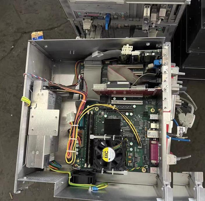 Beckhoff C6240-1042 CB1 BECKHOFF C9900-P215 C9900-P208 250W 500 CB1050-0004 CPU 200 CP6202-0021-0020 20