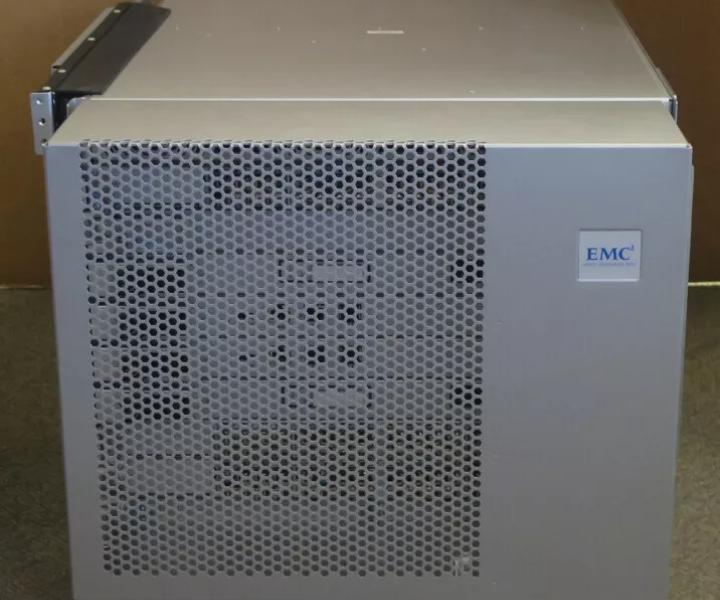 8-Slot EM-DCX4S-0002 FC8-32 CR4S8