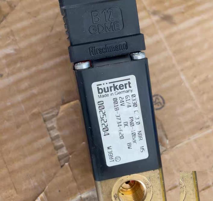 Burkert 0330 C 3 0 NBR MS 24V DC G1 4 PN0-10bar 8W 0018-3734-620
