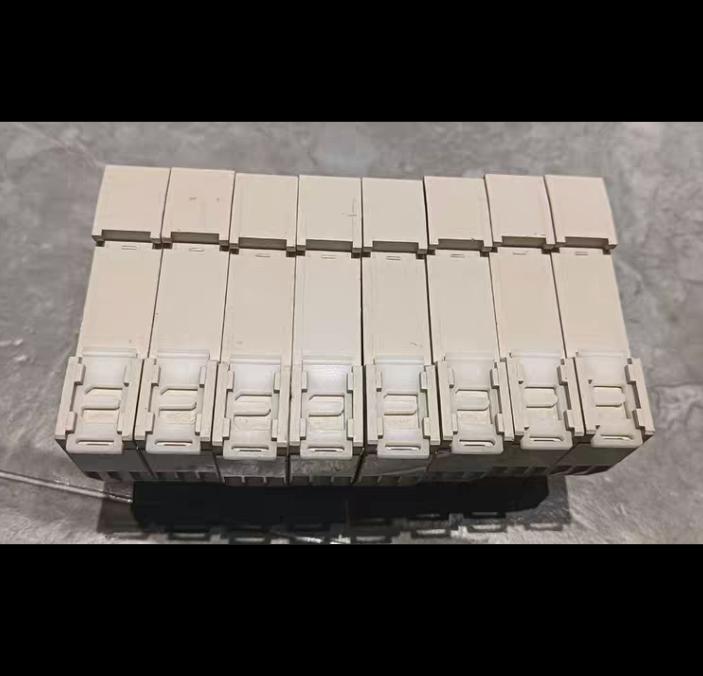 CARLO GAVAZZI DAA01DM24 2 70 DMB51CW24B004 8 35