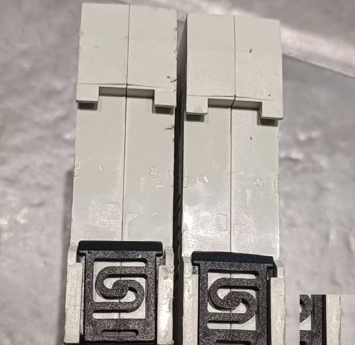 CARLO GAVAZZI DAA01DM24 2 70 DMB51CW24B004 8 35