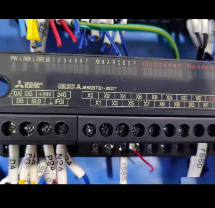 CC-Link AJ65SBTB1-32DT 24VDC 16 16 Class2 2