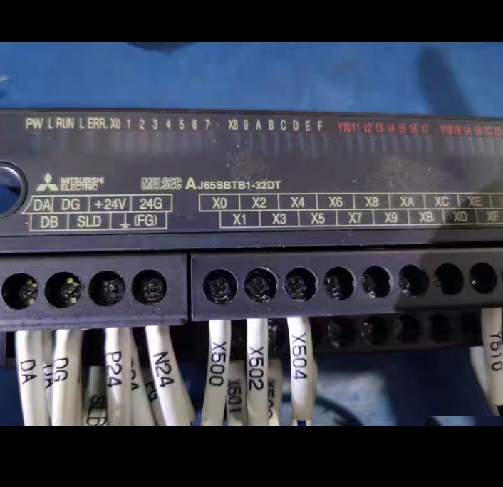 CC-Link AJ65SBTB1-32DT 24VDC 16 16 Class2 2